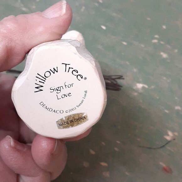 Demdaco Willow Tree angel sign of Love. - Picture 4 of 4